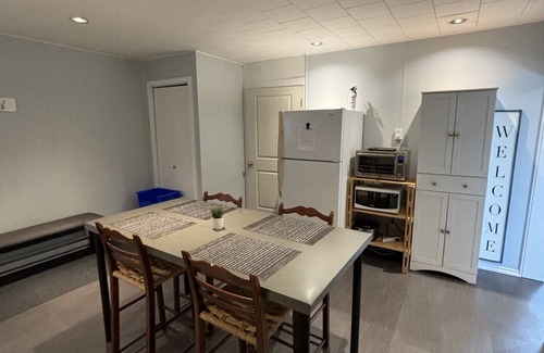 Pemberton House | Spacious 2 bedroom suite on private lot