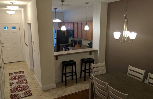 Gainesville Condo | Spacious 2 BR Gated Condo @ The University of Florida