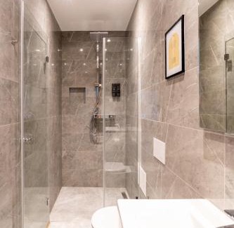 Purkersdorf Apartment | Spacious 2 - Room Apartment - 6 Guests, 24h Check-in, Near Vienna