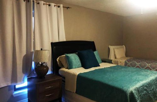 Crosby House | Spacious 2300SF, Recently Rehabbed, Large Living!