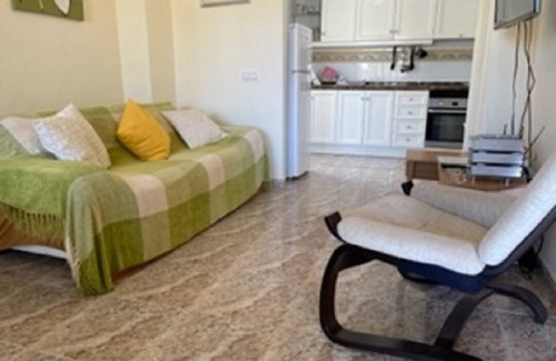 Lo Rufete Apartment | Spacious 2nd-floor apartment with 3 bedrooms, 2 bathrooms, and a solarium.