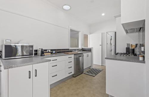 Airport West House | Spacious 3-Bed With Outdoor Dining Near Airport