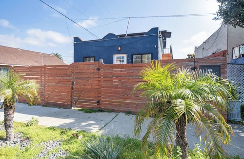 Logan Heights Apartment | Spacious 3-bedroom apartment with WiFi and AC in fabulous San Diego