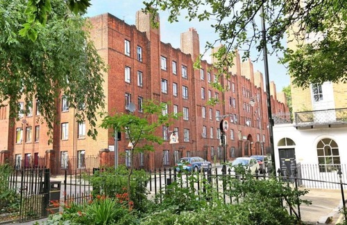 Finsbury Apartment | Spacious 3-Bedroom Apartment near King's Cross Station