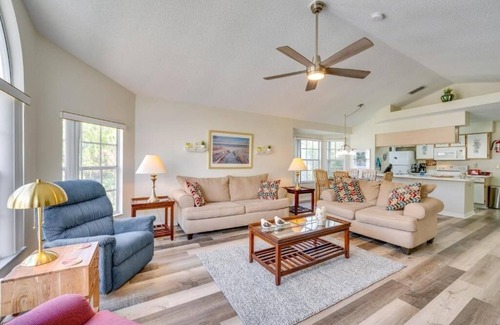 Royal Palm Bay Apartment | Spacious 3-bedroom condo with pool and fitness room near to Disney for 8 People