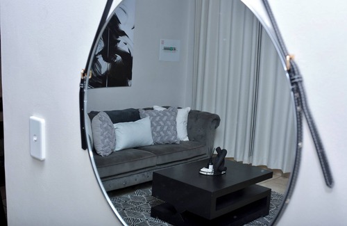 Emalahleni House | Spacious 3-bedroom house perfect for relaxation and business trips