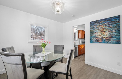 Rockville House | Spacious 3 Bedroom House in Rockville nr Center