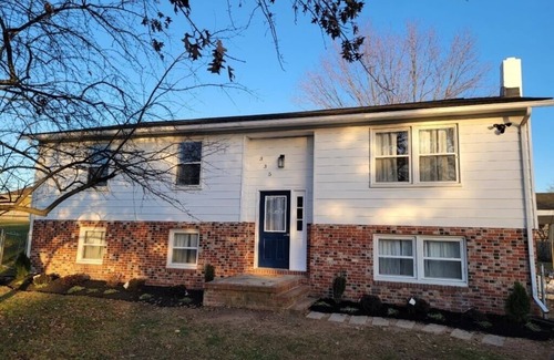 Martinsburg House | Spacious 3 Bedroom House in Quiet Residential Neighborhood