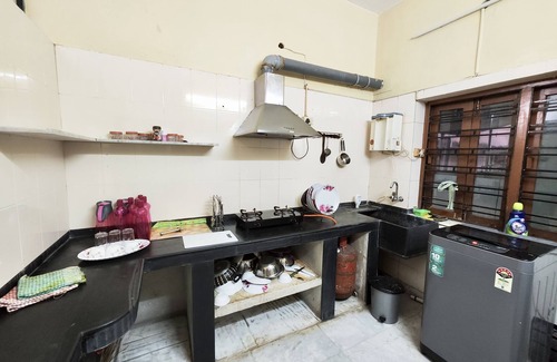 Jadavpur House | Spacious 3BHK House opp South City Mall