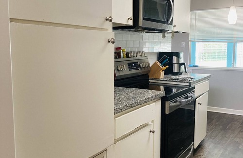 Texas City House | Spacious 3BR Brick Home, Sleeps 9❤️Free Parking❤️No Pet Fee❤️No Extra Guest Fee🏖️