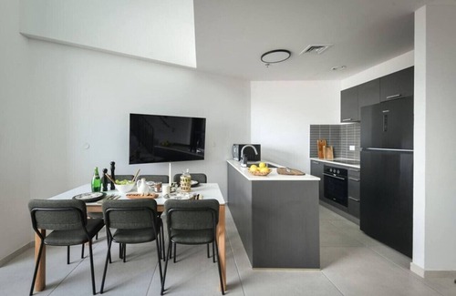 Kfar Sava Apartment | Spacious 3BR Duplex w Balcony by Sea N' Rent
