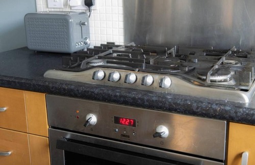 Newark upon Trent House | Spacious 3BR House Perfect for Families & Groups