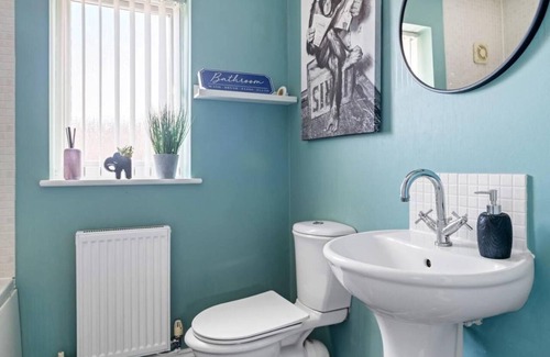 Newark upon Trent House | Spacious 3BR House Perfect for Families & Groups