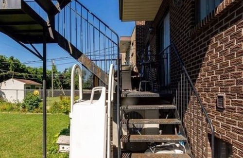 Laval Apartment | Spacious 4-Bdr Retreat in Charming Ste-Rose, Laval