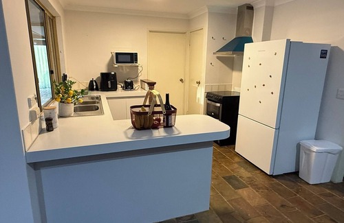 North Lake House | Spacious 4-Bed Family Retreat