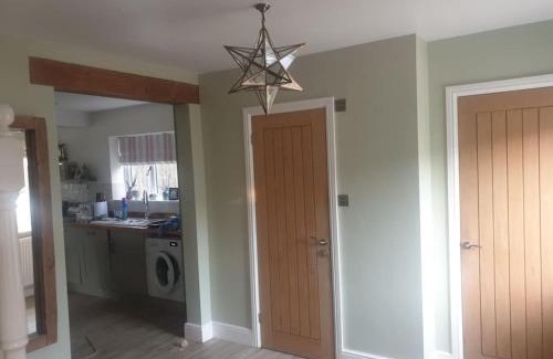 Helmdon House | Spacious 4 bed house 10 min from Silverstone
