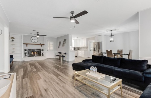 Valley Falls House | Spacious 4-bedroom house in serene Boiling Springs with AC