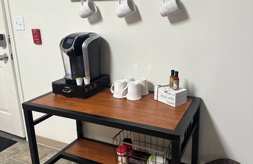 Mount Braddock Apartment | Spacious 4-bedroom apartment in charming Lemont Furnace with WiFi, AC