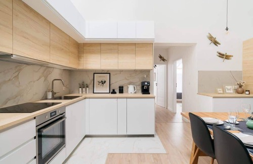 Old Town Apartment | Spacious 4-bedroom apartment in the city center
