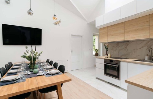 Old Town Apartment | Spacious 4-bedroom apartment in the city center