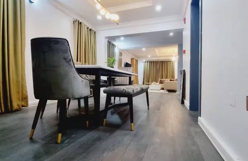 Ikeja Apartment | Spacious 4-bedroom apartment in lovely Ikeja