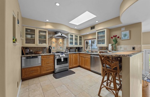 San Diego House | Spacious 4-bedroom house, Ocean Views, Mission Beach, Belmont Park, Parking