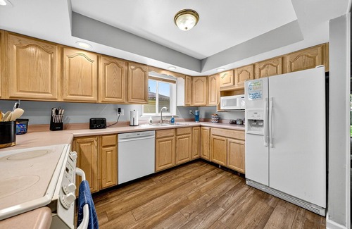 Terre Haute House | Spacious 4-bedroom house in beautiful Terre Haute with AC