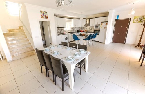 Uzumlu House | Spacious 4 Bedroom Villa with Very Private Pool, 10-15 mins Drive from Kalkan
