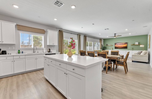 Winchester House | Spacious 4B3.5B｜Garage Access｜Flex-Lease｜Pet-Friendly #42426