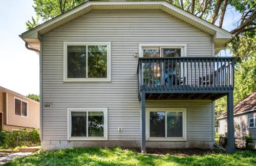 Columbia Heights Apartment | Spacious 4BR Home in Minneapolis - Pet Friendly!