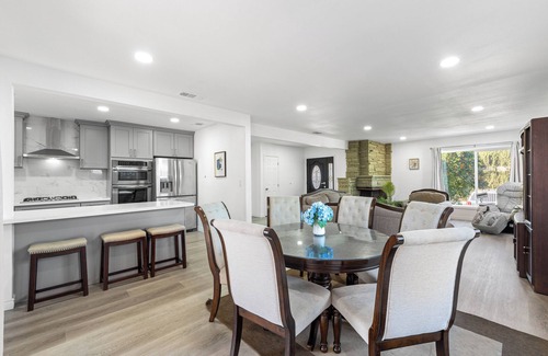 Pomona House | Spacious 4BR Retreat in Pomona- Sauna + Hot Tub + Massage Chair