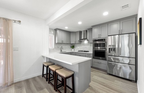 Pomona House | Spacious 4BR Retreat in Pomona- Sauna + Hot Tub + Massage Chair