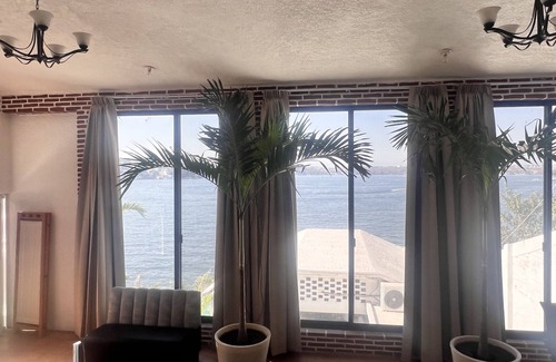 Tequesquitengo House | Spacious 5-bedroom house with AC, WiFi in delightful Tequesquitengo