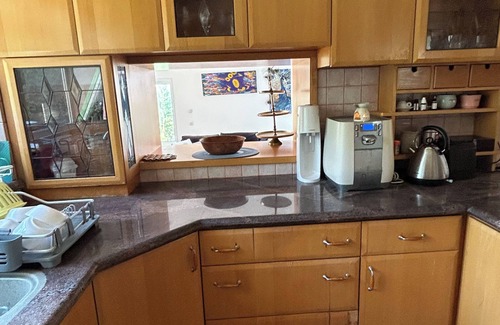 Rosh Pinna House | Spacious 5-bedroom kosher country home in the heart of the north district.