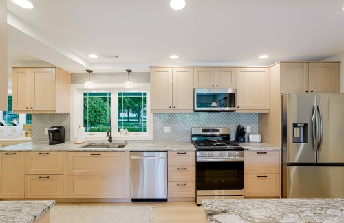 Merrillville House | Spacious 5-Bedroom Golf Course Home Perfect for Getaways & Special Occasions