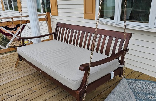 Ewell House | Spacious 5-bedroom house with WiFi, AC and private dock on charming Smith Island
