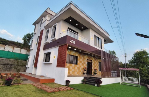 Panchgani Villa | Spacious 5-bedroom villa in charming Panchgani with WiFi, AC