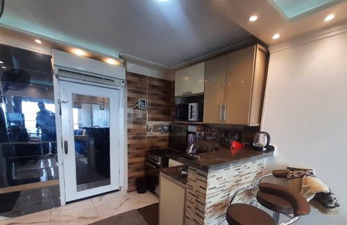 Al-Muntazah Apartment | Spacious 6-bedroom apartment in delightful Alexandria with WiFi, AC