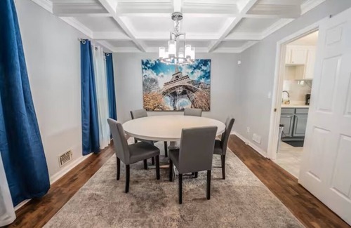 Riverdale House | Spacious 6-bedroom house with Fire Pit, and Game room in enchanting Riverdale