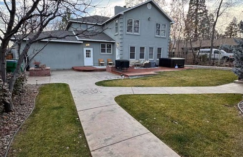 Reno/Tahoe Airport House | Spacious 6-bedroom house on the golf course with a new hot tub/spacious sauna.