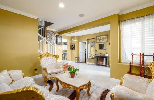 Menifee House | Spacious 6-Bedroom House in Prime Location