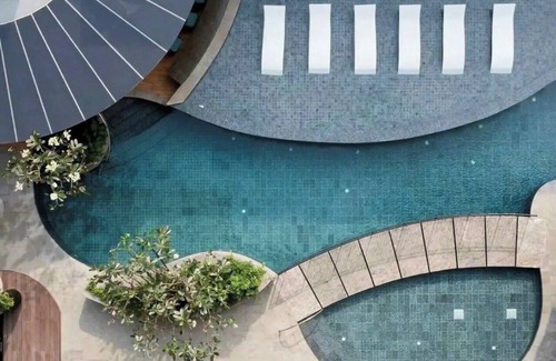 Phuong 1 Apartment | Spacious 7-bedroom Apartment in Dist 1, Central Location, Pool & Gym, Zenity