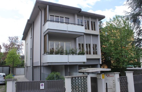 Treviso Apartment | Spacious accommodation within walking distance of the historic center, 25 minutes by train from Venice
