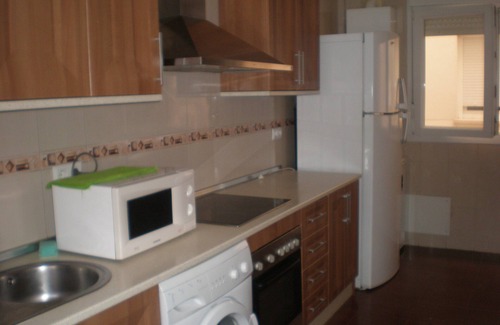 Manzanares Apartment | Spacious and central apartment 45 kilometers from Las Lagunas de Ruidera