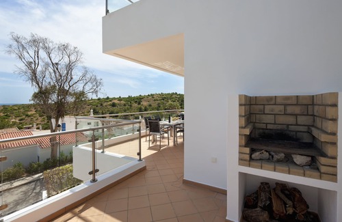 Vila do Bispo Villa | Spacious and comfortable villa with pool/jacuzzi