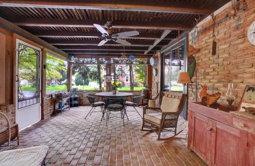 Columbia Apartment | Spacious Antique Charm Home by Leavetown Vacations