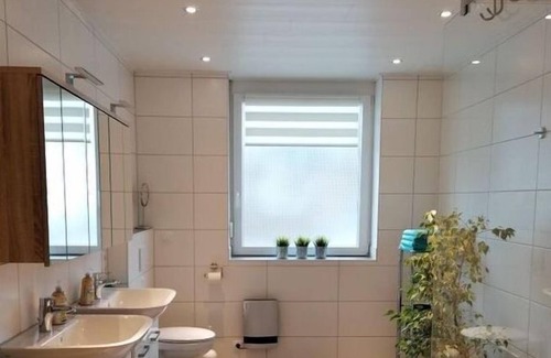 Werbach Apartment | Spacious apartment with garden