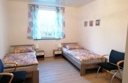 Werbach Apartment | Spacious apartment with garden