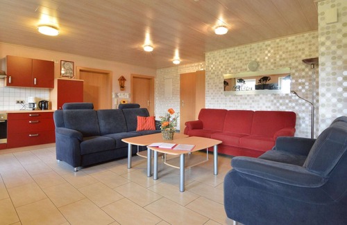 Burg-Reuland Apartment | Spacious Apartment in Grüfflingen with Sauna