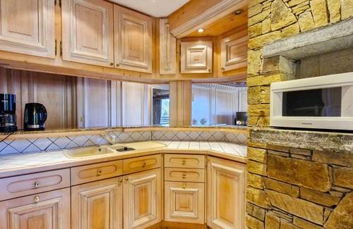 Flaine Apartment | Spacious Apartment · Central Location · Sauna · Free Unlimited WIFI